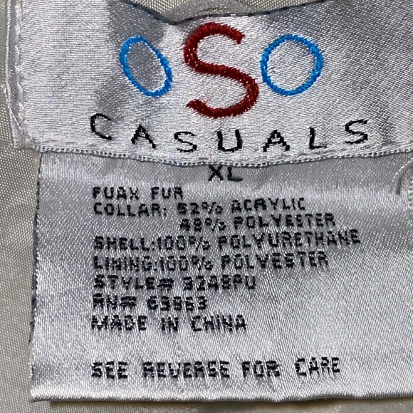 OSO Ivory Faux LeatherVest Removable Collar XL - Picture 8 of 9